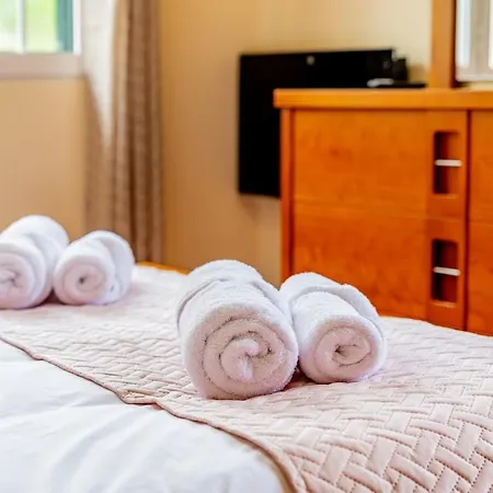 Refugio Fontes * Senhora do Rosario (Madeira)